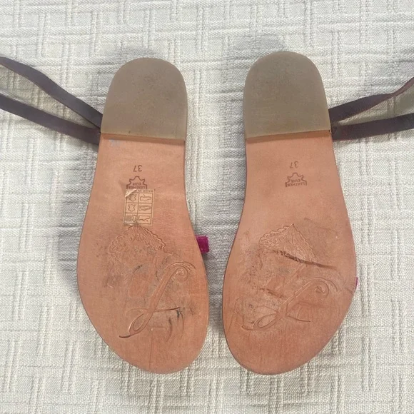 Free people velvet sandals. - Picture 9 of 10